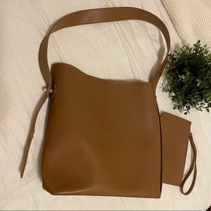 Tan shoulder bag